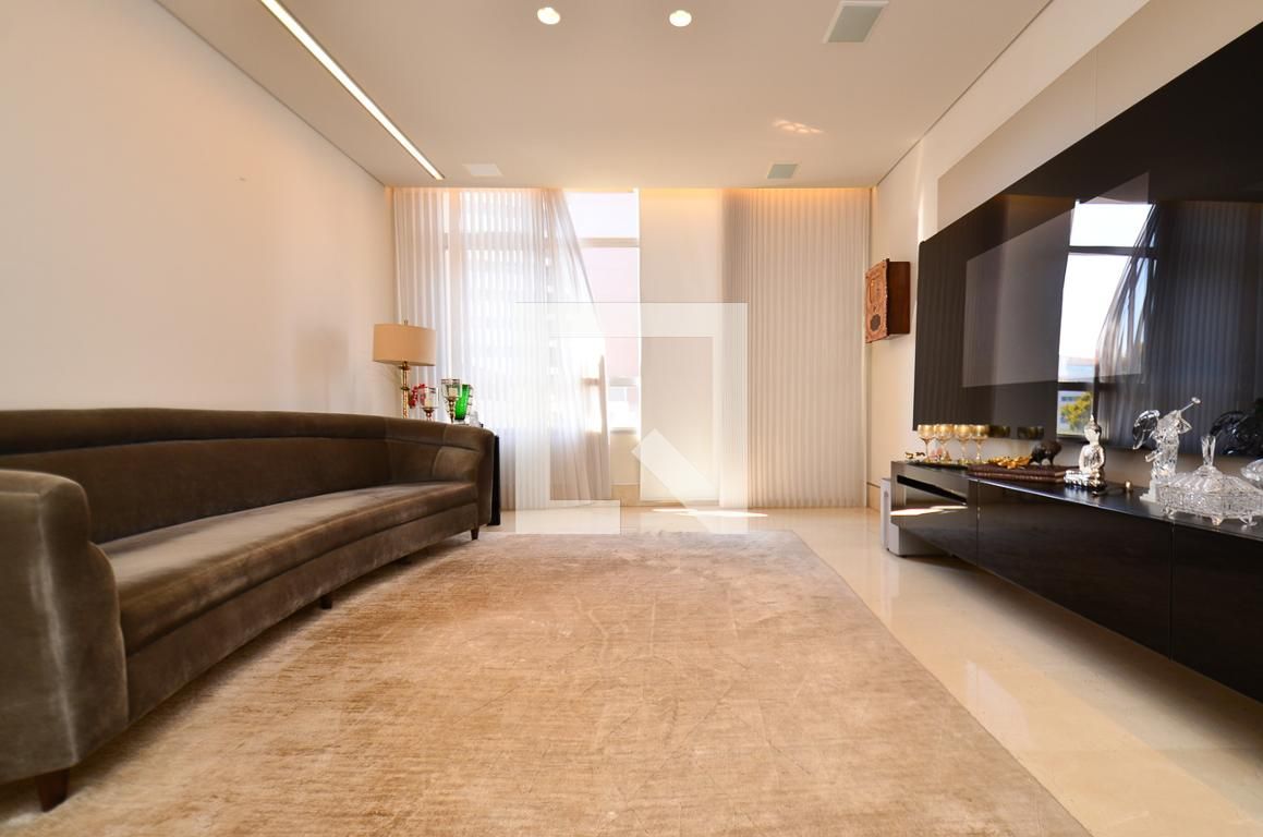 Apartamento com 4 quartos — Serra, Belo Horizonte