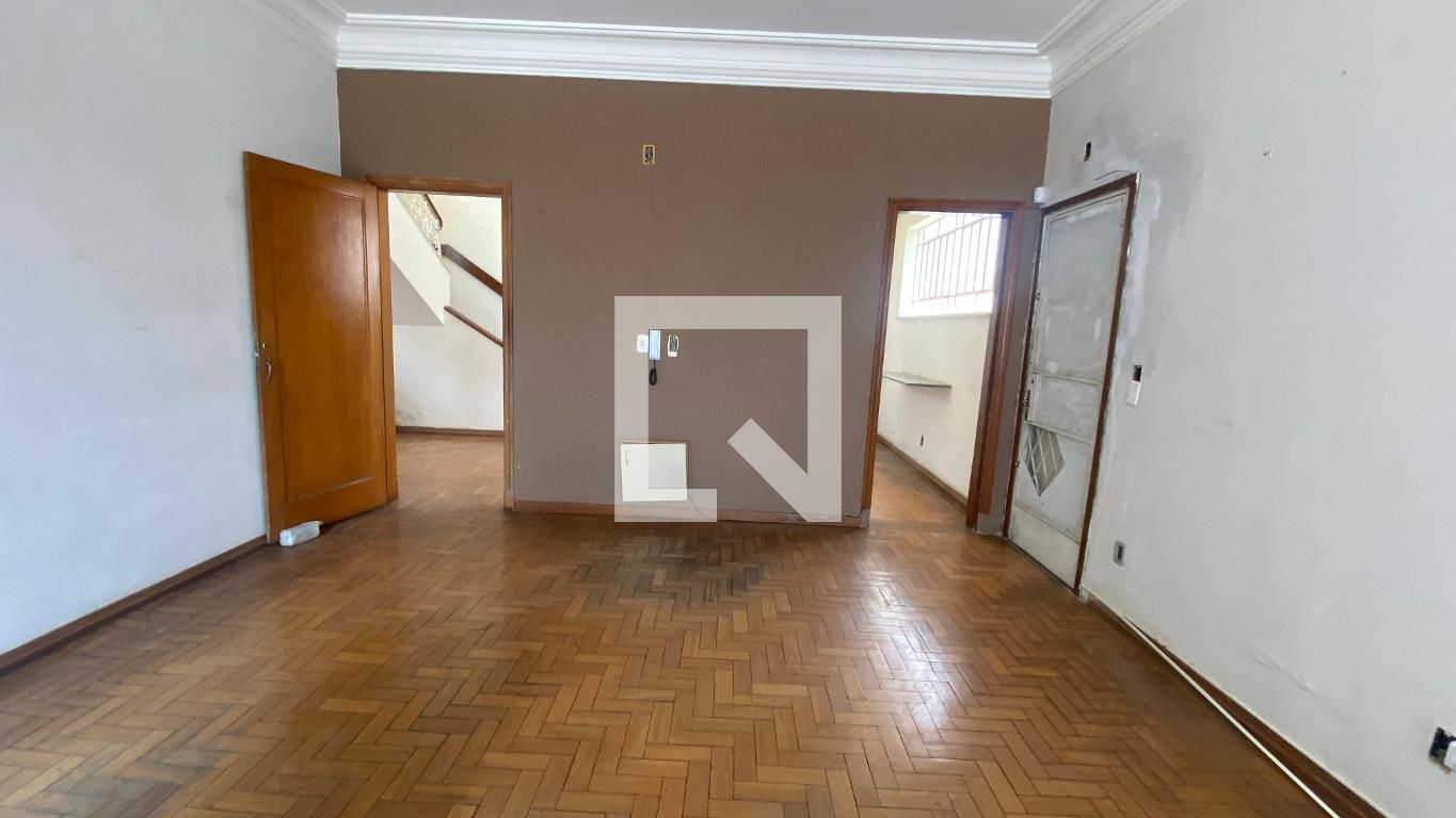 Casa com 8 quartos — Barroca, Belo Horizonte