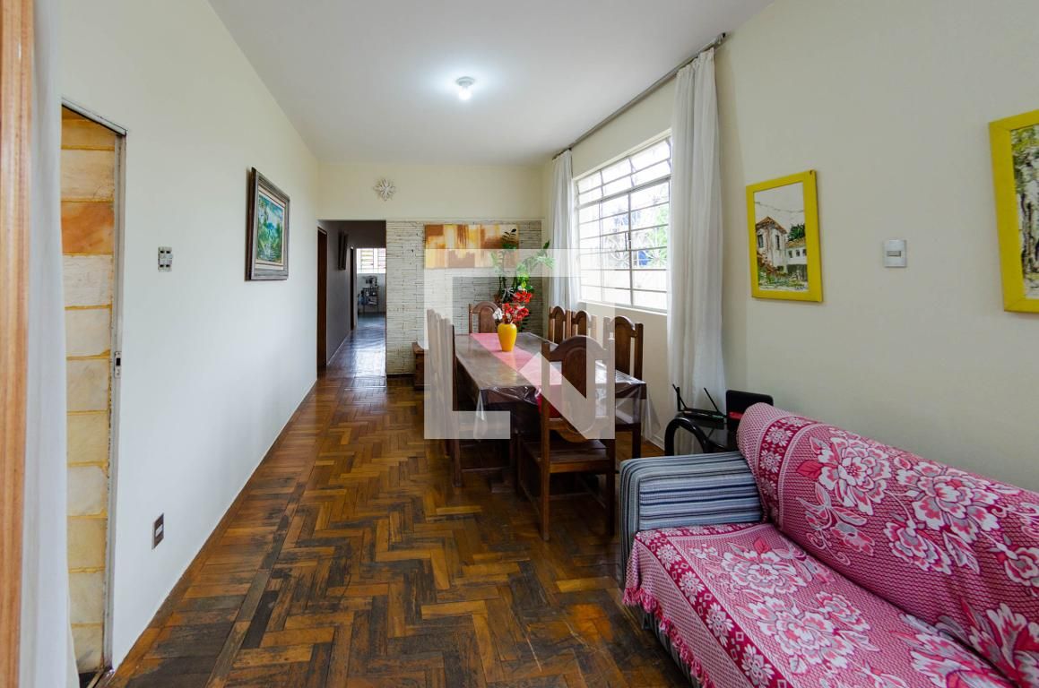 Casa com 3 quartos — Carlos Prates, Belo Horizonte