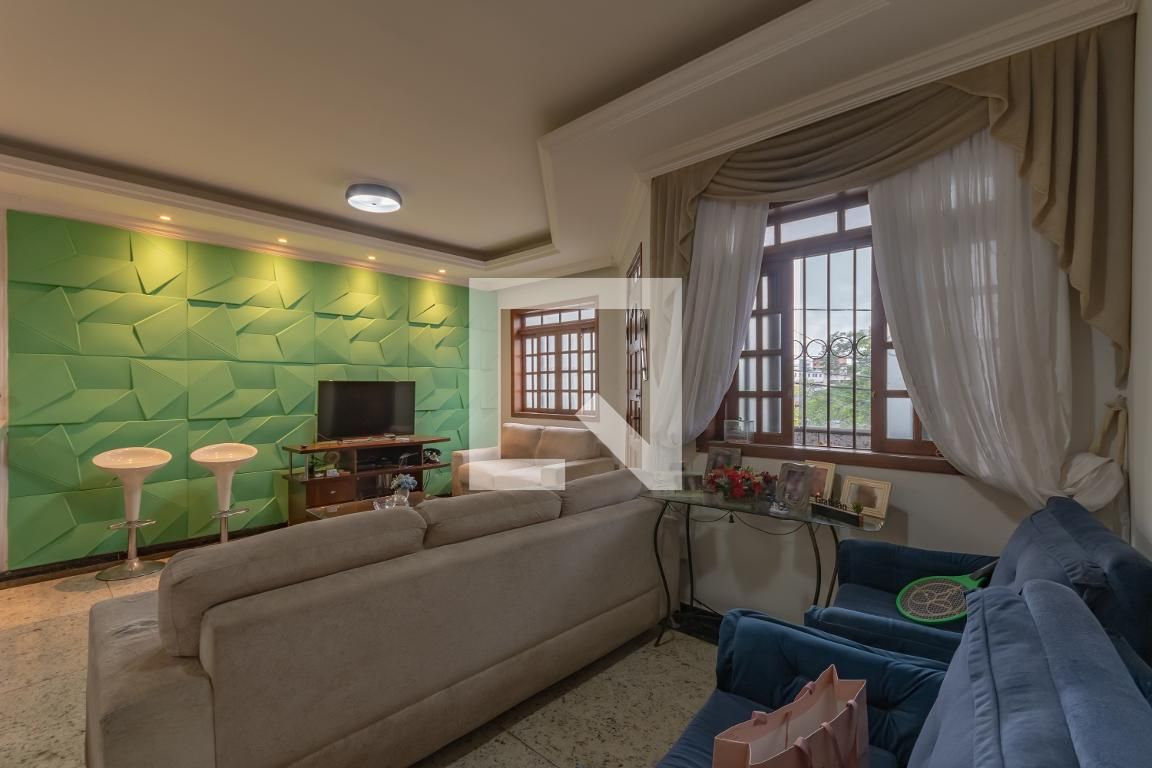 Casa com 3 quartos — Serrano, Belo Horizonte