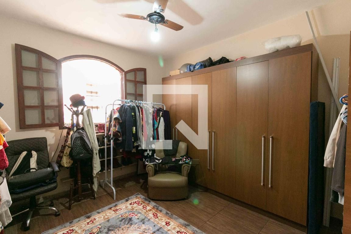 Casa com 2 quartos — Pampulha, Belo Horizonte