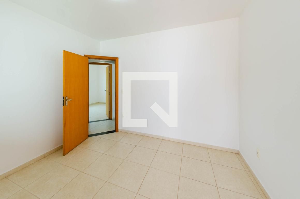 Casa com 3 quartos — Alto Caiçaras, Belo Horizonte