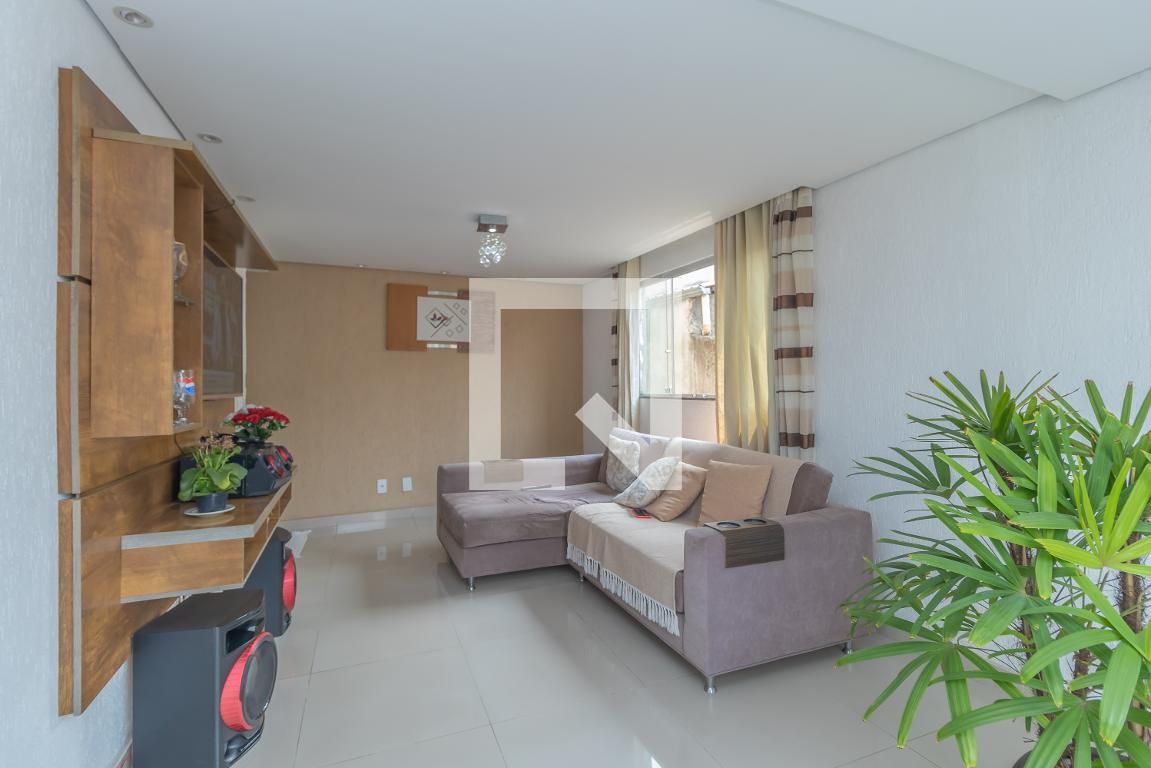 Casa com 4 quartos — Calafate, Belo Horizonte