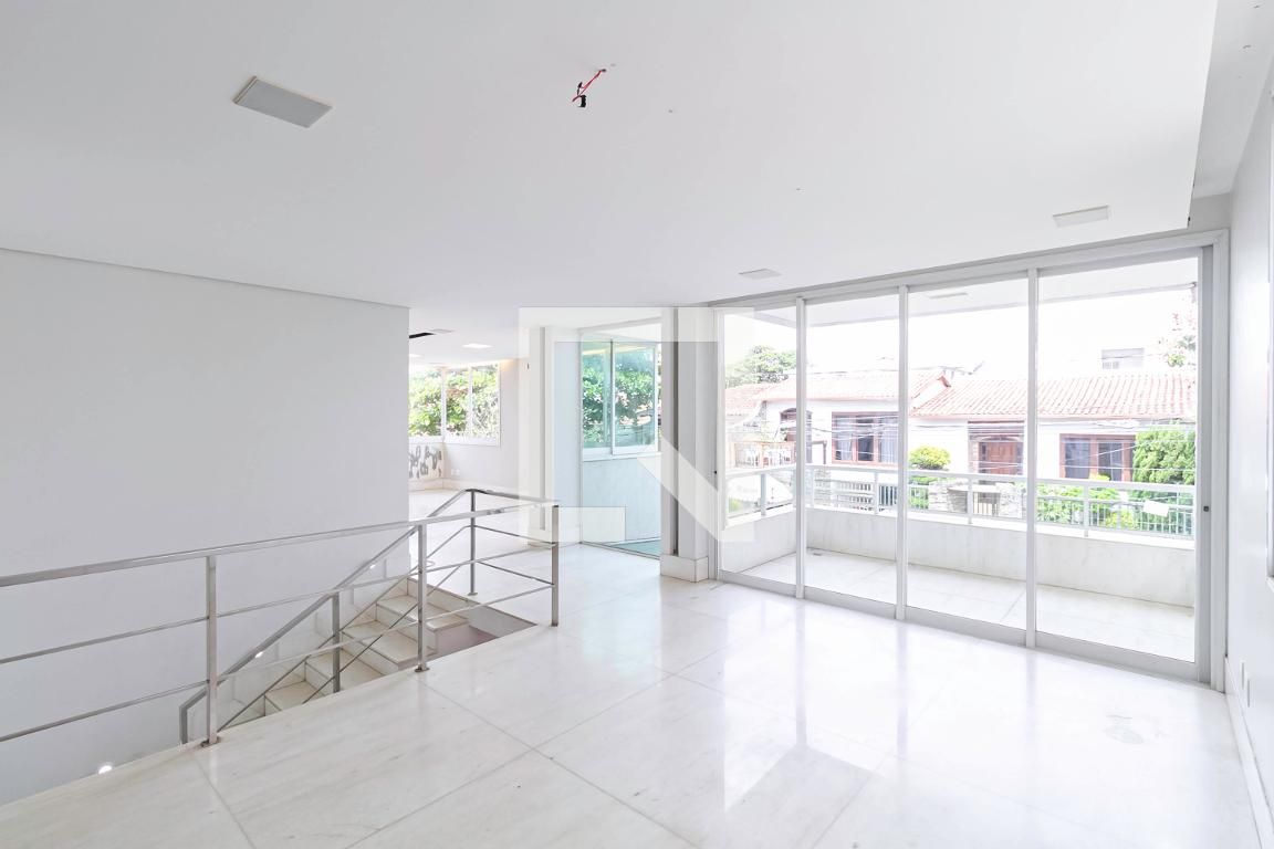 Casa com 4 quartos — Alto Caiçaras, Belo Horizonte