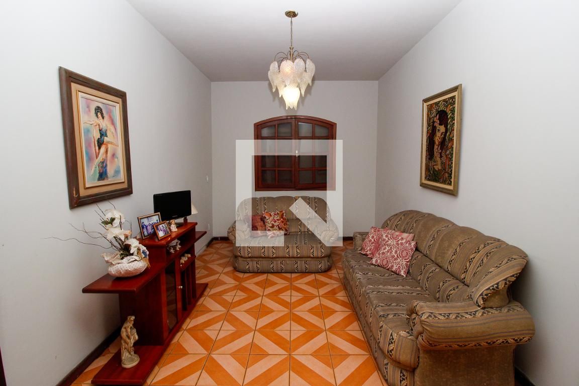 Casa com 3 quartos — Santa Efigênia, Belo Horizonte