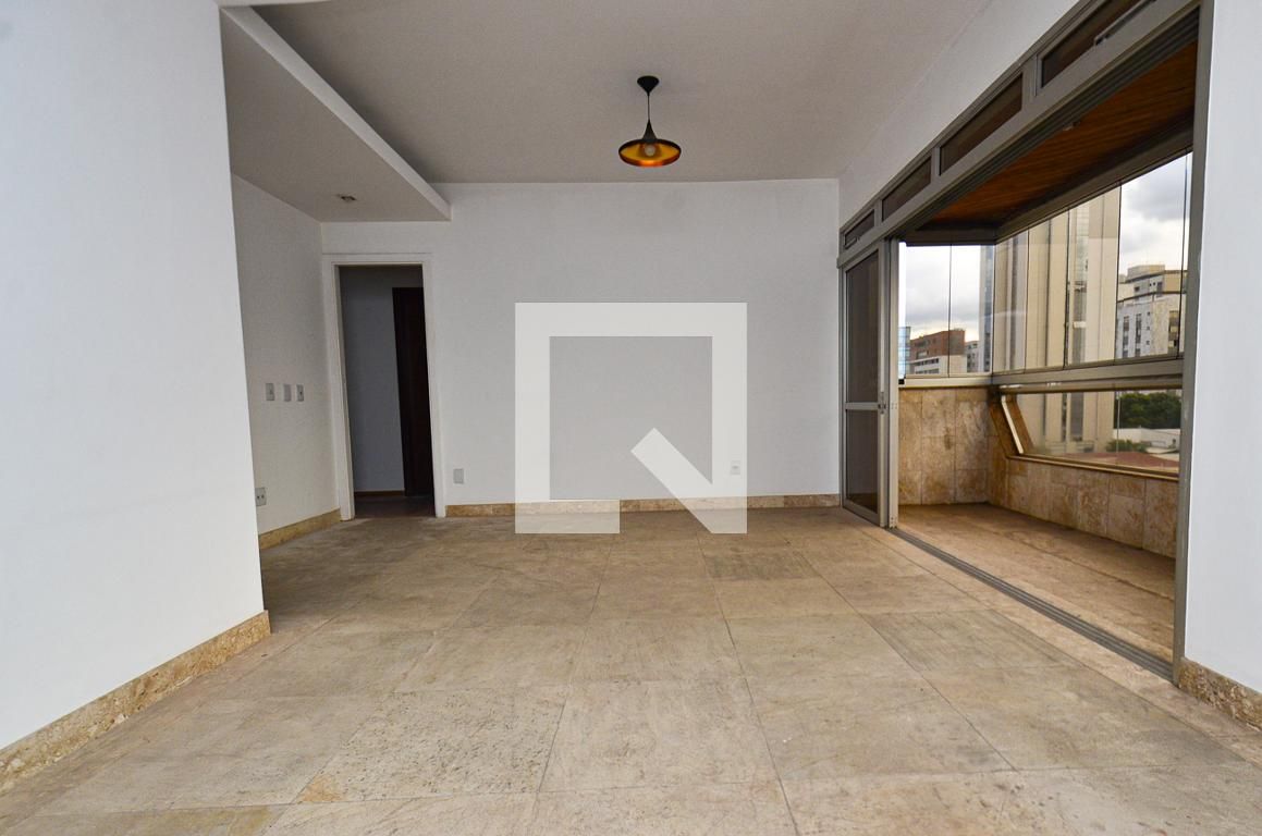 Apartamento com 3 quartos — Centro, Belo Horizonte