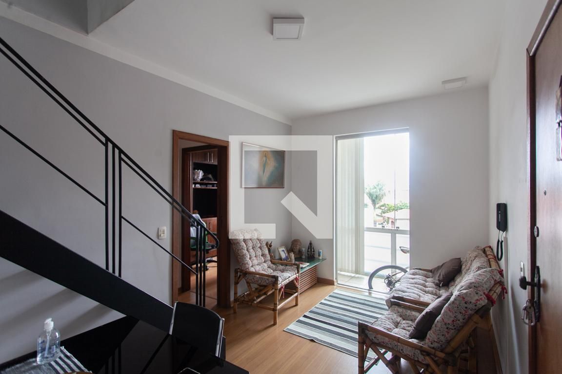 Apartamento com 3 quartos — Parque Copacabana, Belo Horizonte