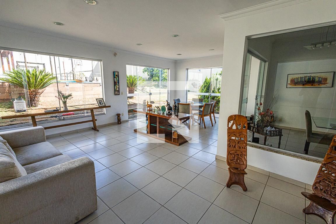 Casa com 4 quartos — Bandeirantes (pampulha), Belo Horizonte