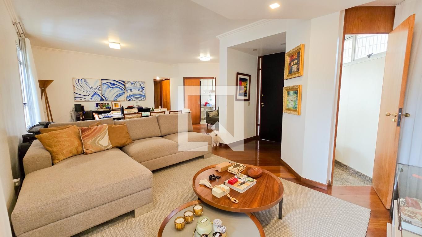 Apartamento com 4 quartos — Serra, Belo Horizonte