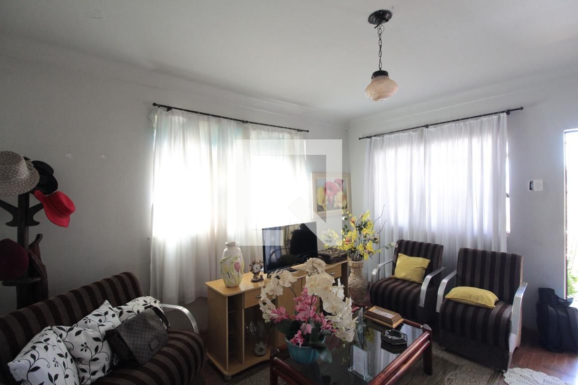 Casa com 3 quartos — Venda Nova, Belo Horizonte