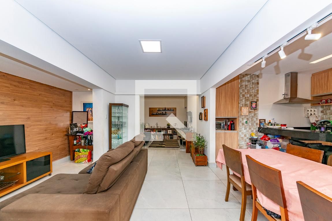 Casa com 3 quartos — Jardim America, Belo Horizonte