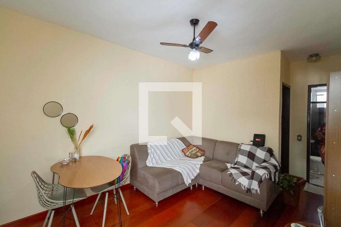 Apartamento com 2 quartos — Carlos Prates, Belo Horizonte