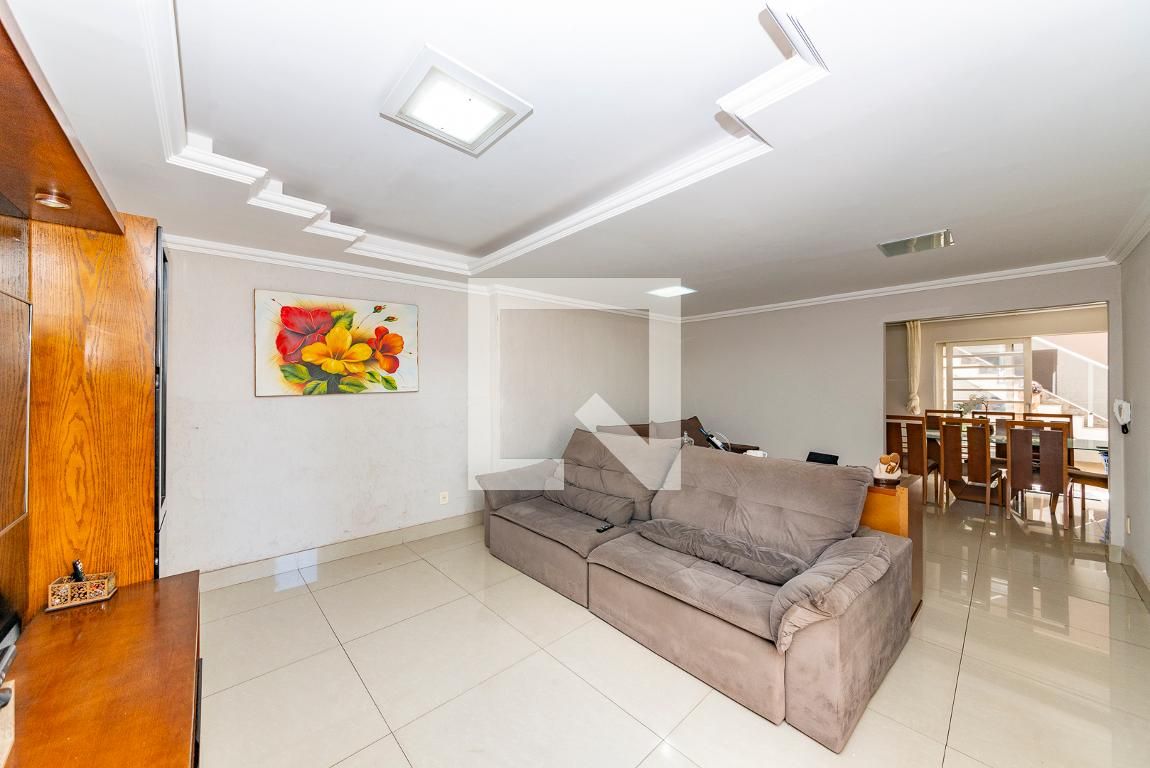 Casa com 4 quartos — Nova Gameleira, Belo Horizonte