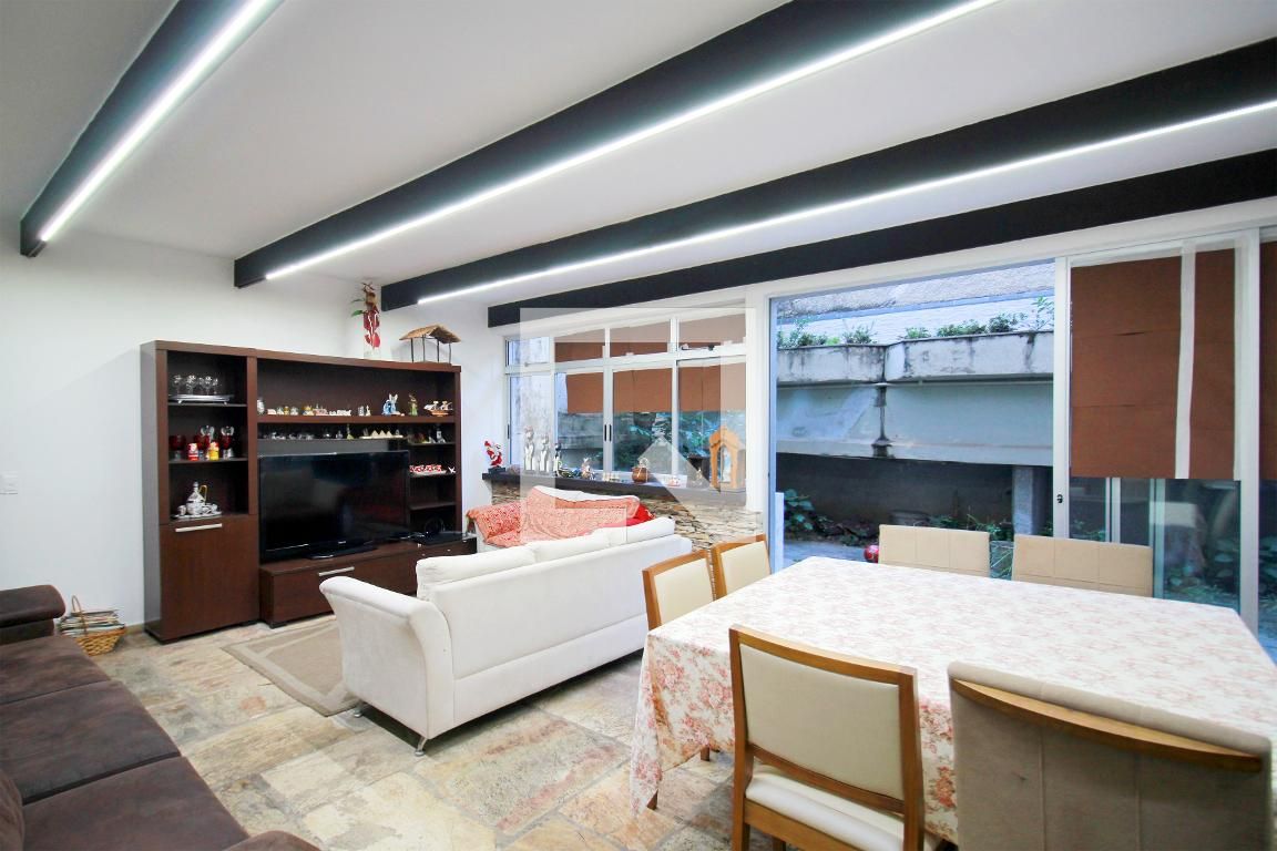 Apartamento com 4 quartos — Santo Antônio, Belo Horizonte