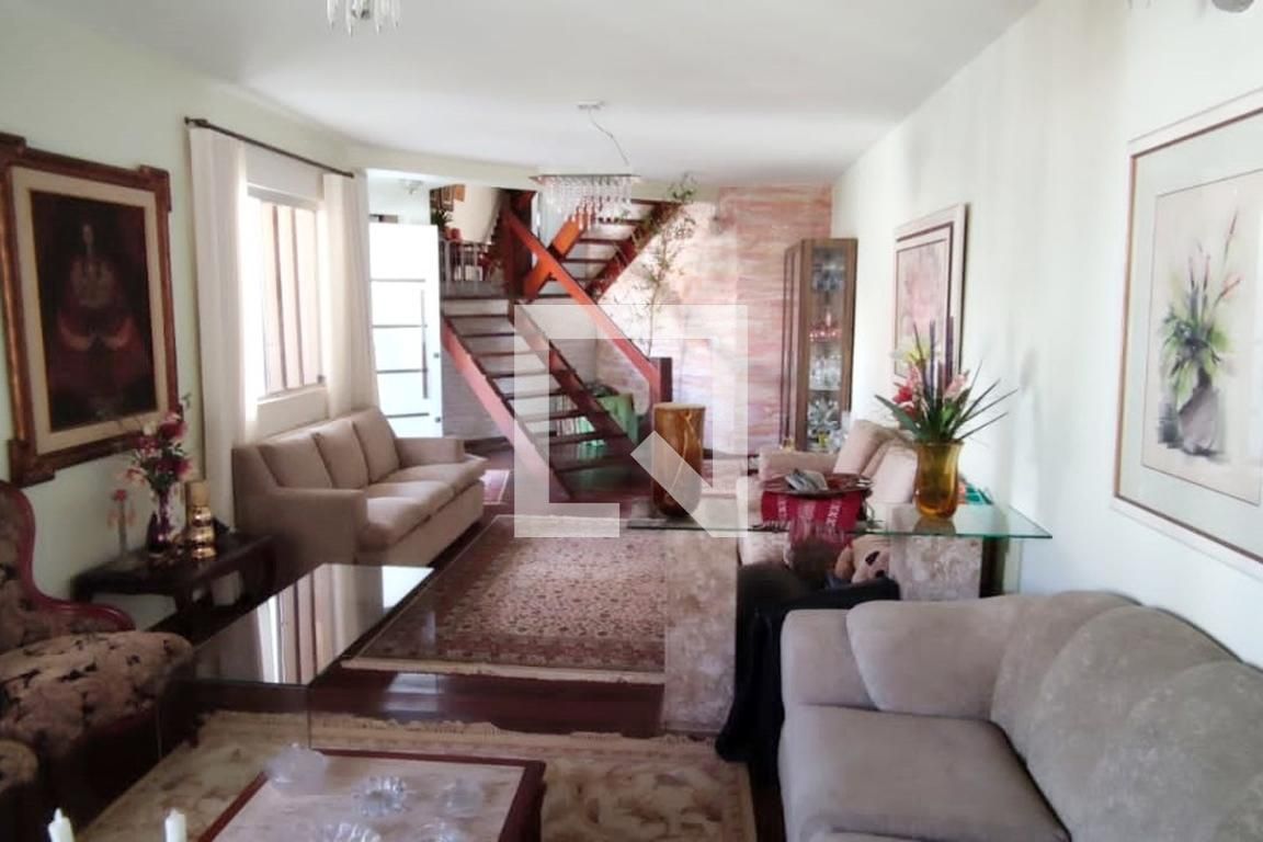 Casa com 4 quartos — São Bento, Belo Horizonte