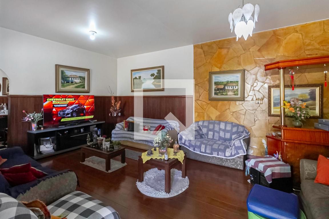 Casa com 3 quartos — São João Batista, Belo Horizonte