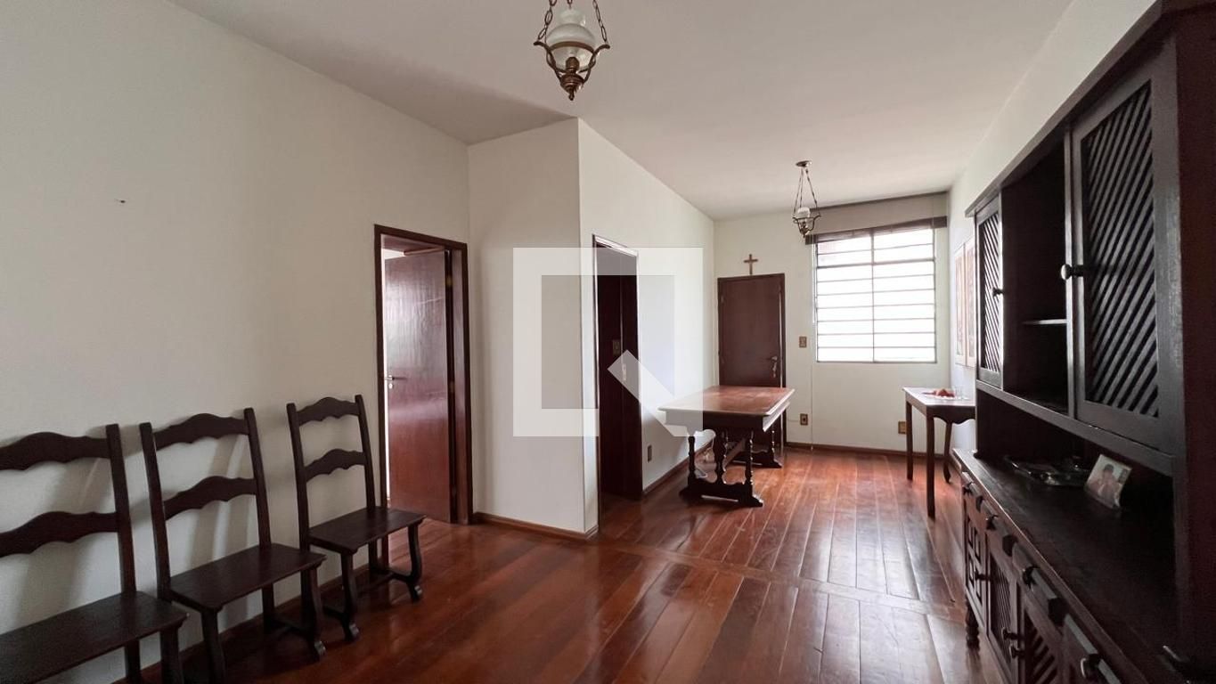 Casa com 2 quartos — Santa Efigênia, Belo Horizonte
