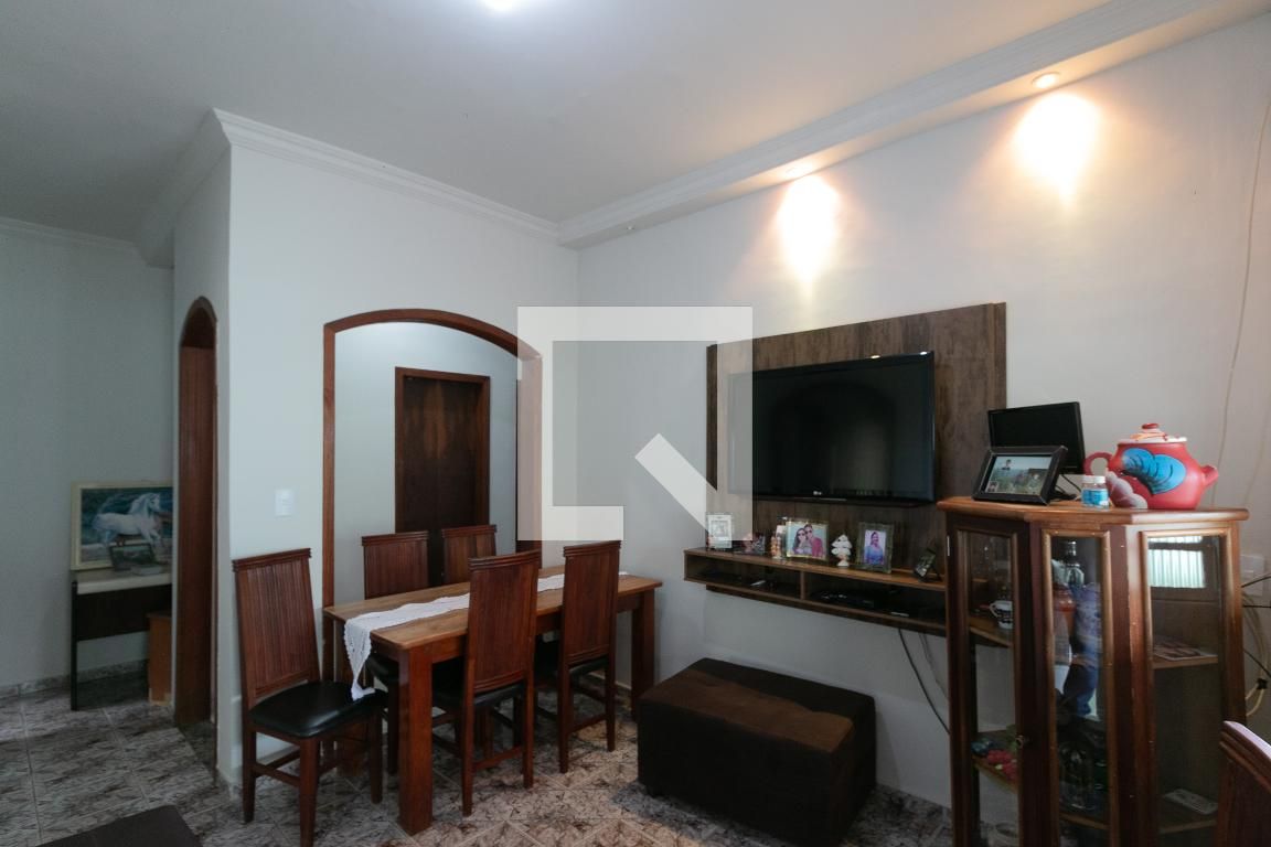 Casa com 3 quartos — Céu Azul, Belo Horizonte