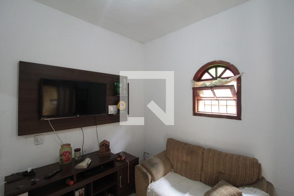 Casa com 5 quartos — Floramar, Belo Horizonte