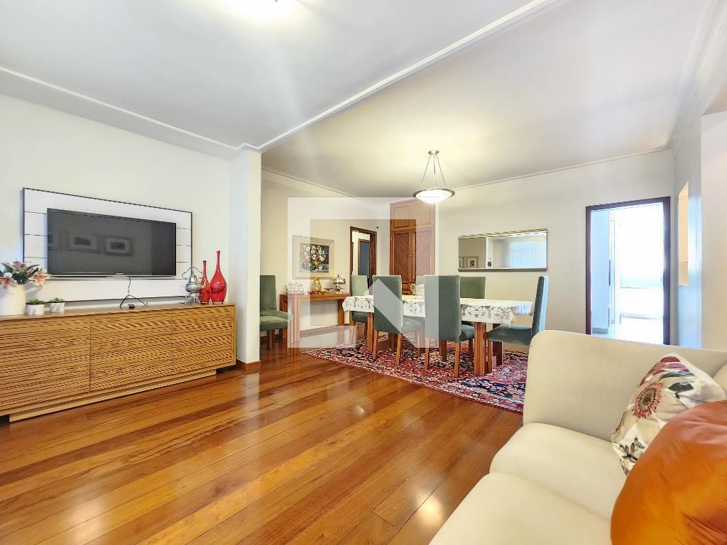 Apartamento com 4 quartos — Funcionários, Belo Horizonte
