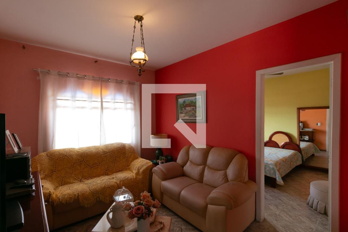 Casa com 4 quartos — Planalto, Belo Horizonte
