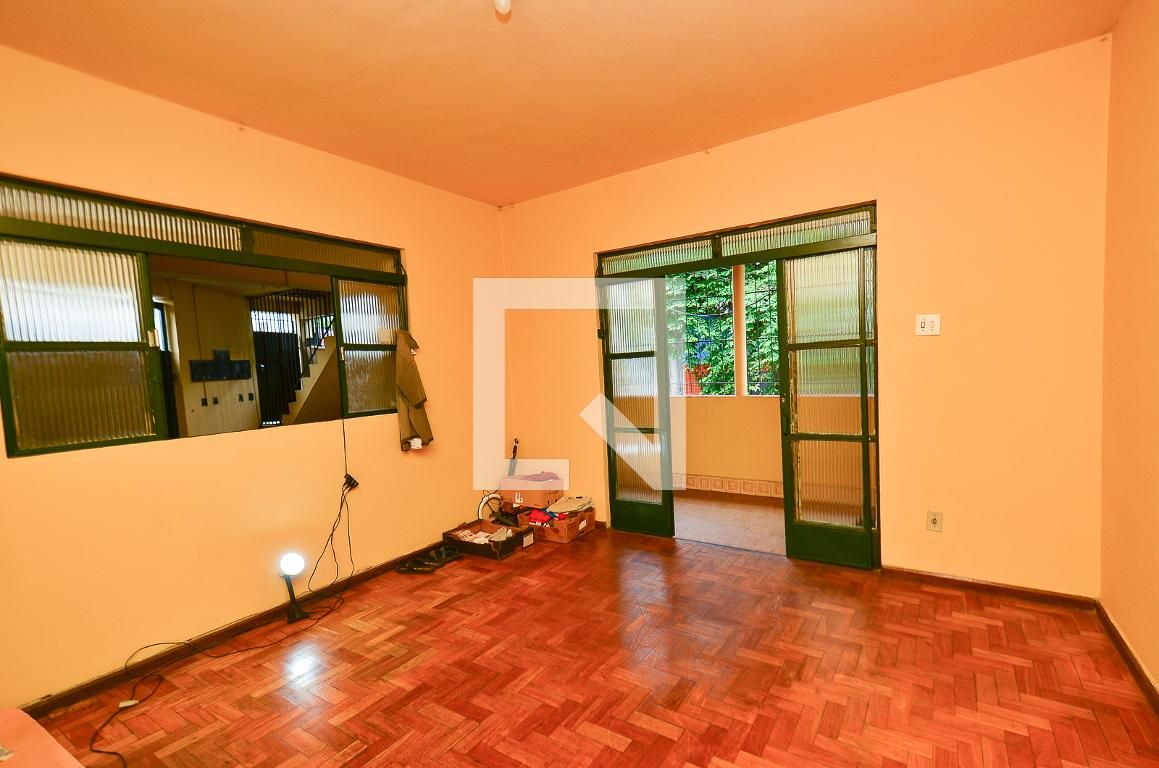 Casa com 8 quartos — Sagrada Família, Belo Horizonte