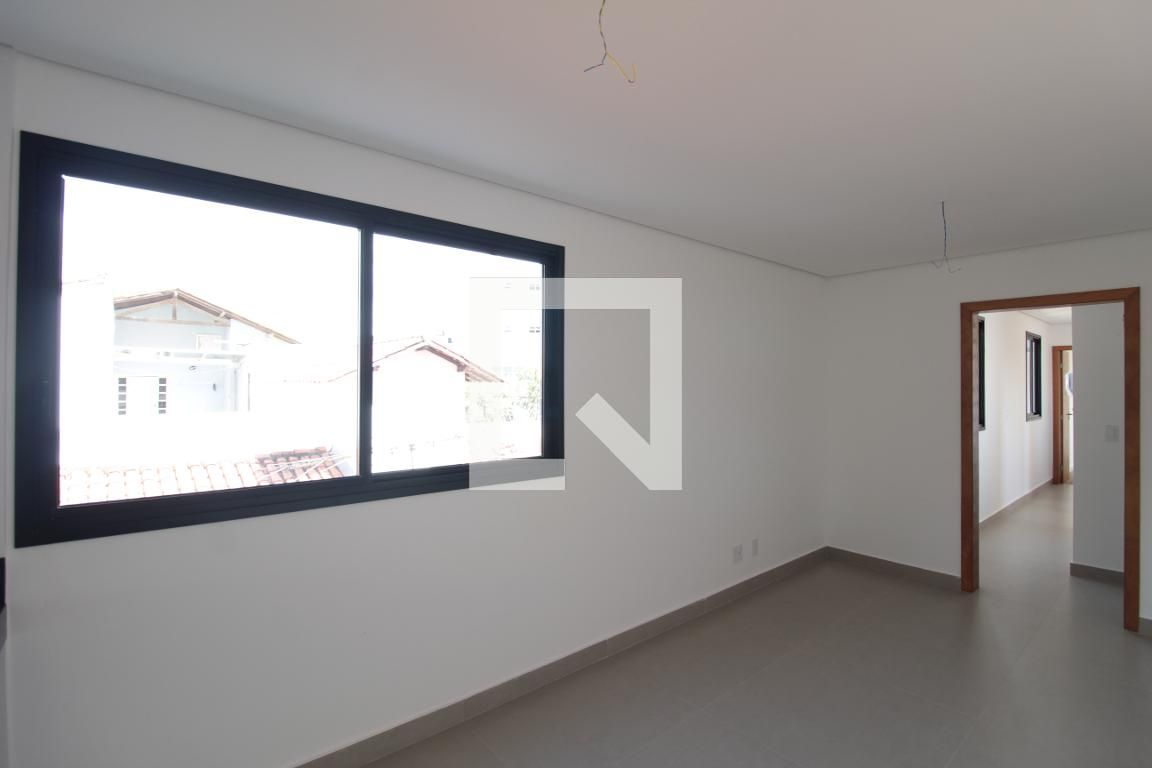 Apartamento com 3 quartos — Planalto, Belo Horizonte