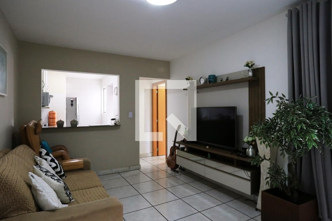 Apartamento com 2 quartos — Santa Efigênia, Belo Horizonte