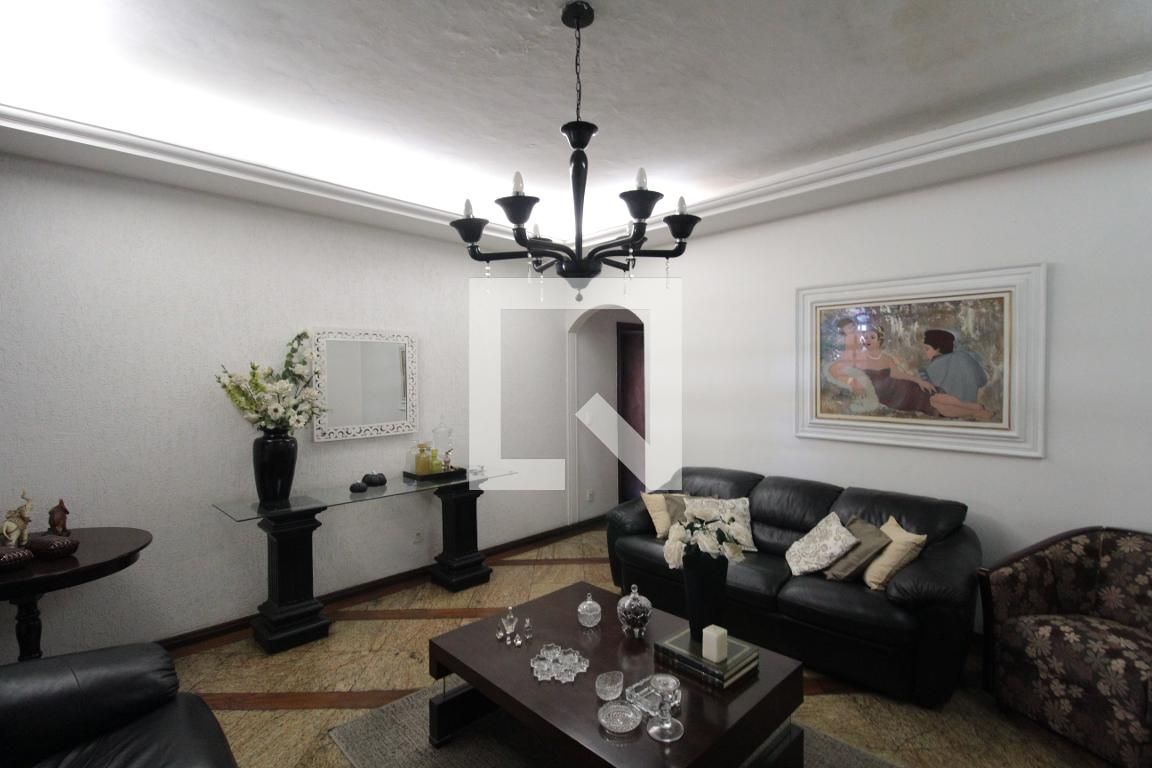 Casa com 5 quartos — Engenho Nogueira, Belo Horizonte