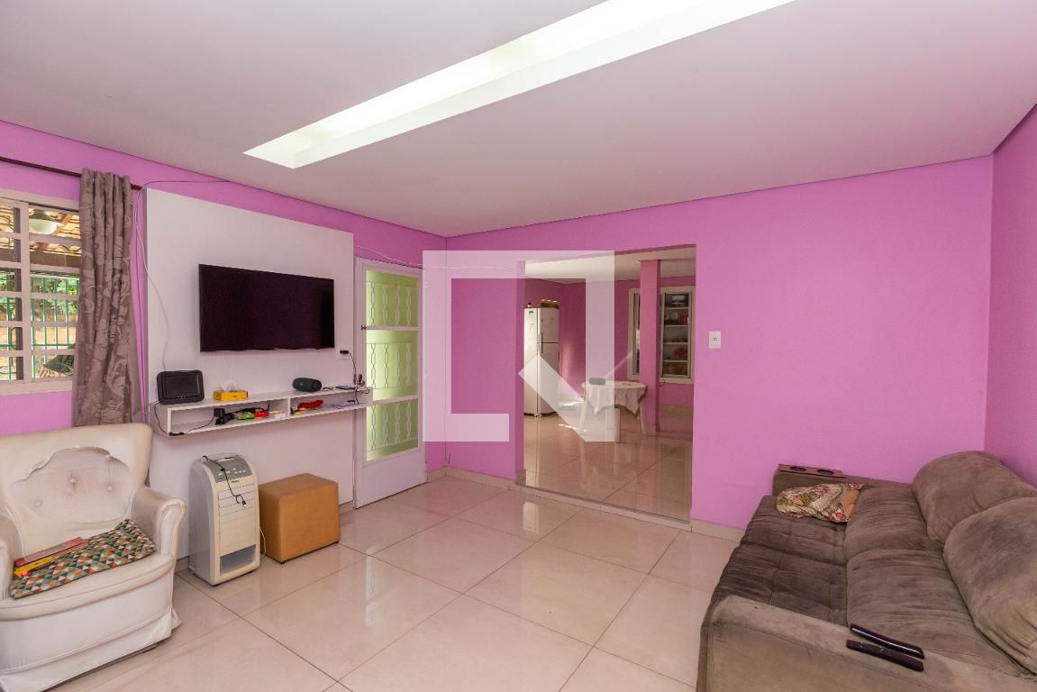 Casa com 2 quartos — Dom Cabral, Belo Horizonte