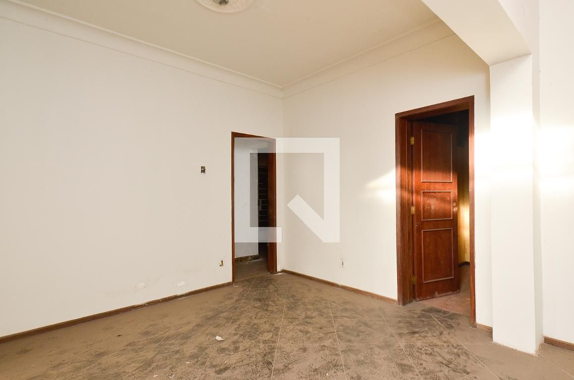 Casa com 3 quartos — Serra, Belo Horizonte