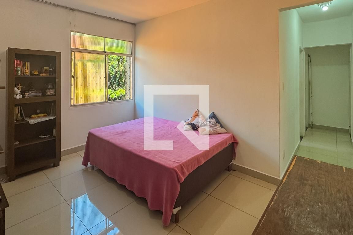 Apartamento com 3 quartos — Prado, Belo Horizonte