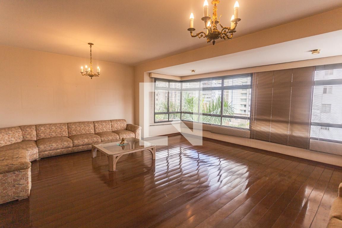 Apartamento com 4 quartos — Funcionários, Belo Horizonte