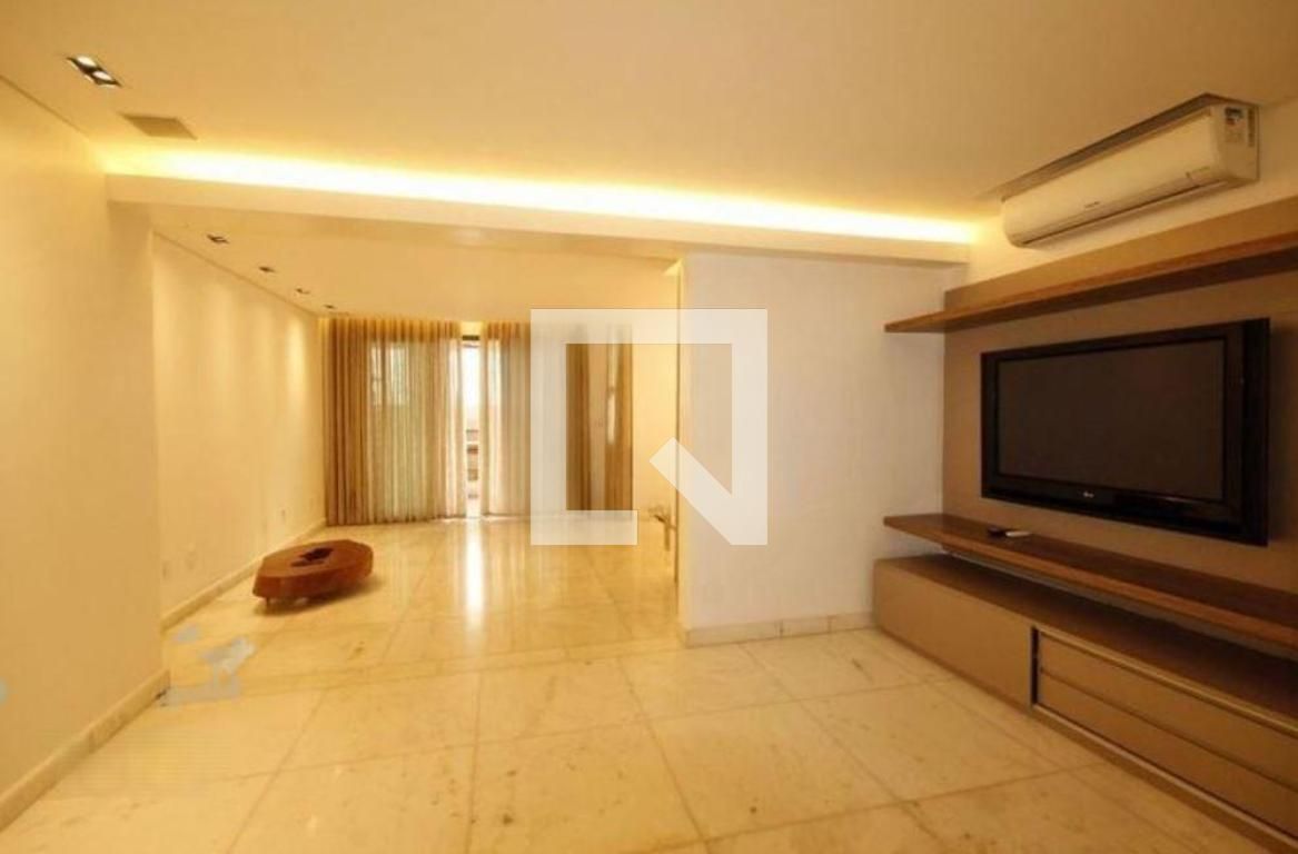 Apartamento com 4 quartos — Serra, Belo Horizonte