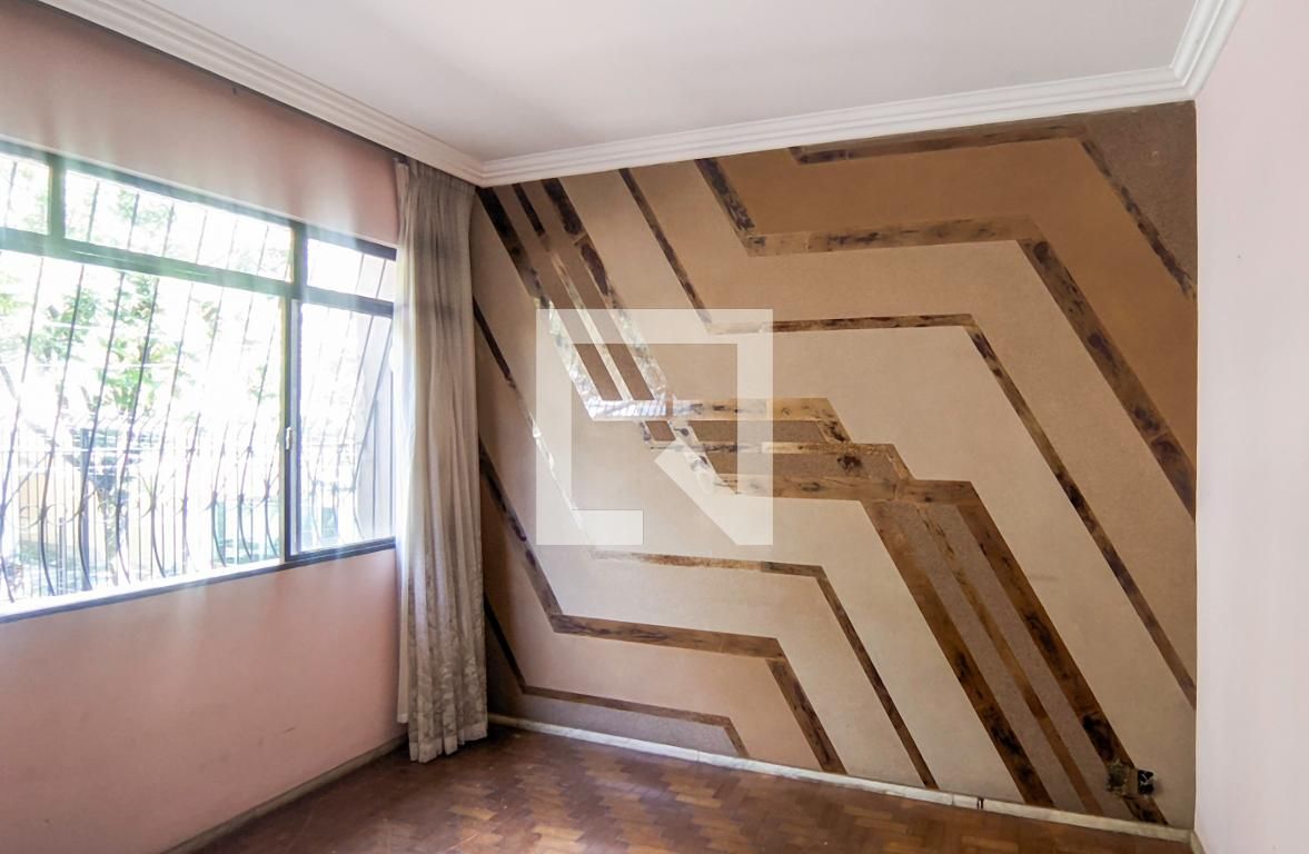 Casa com 7 quartos — Santo Antônio, Belo Horizonte