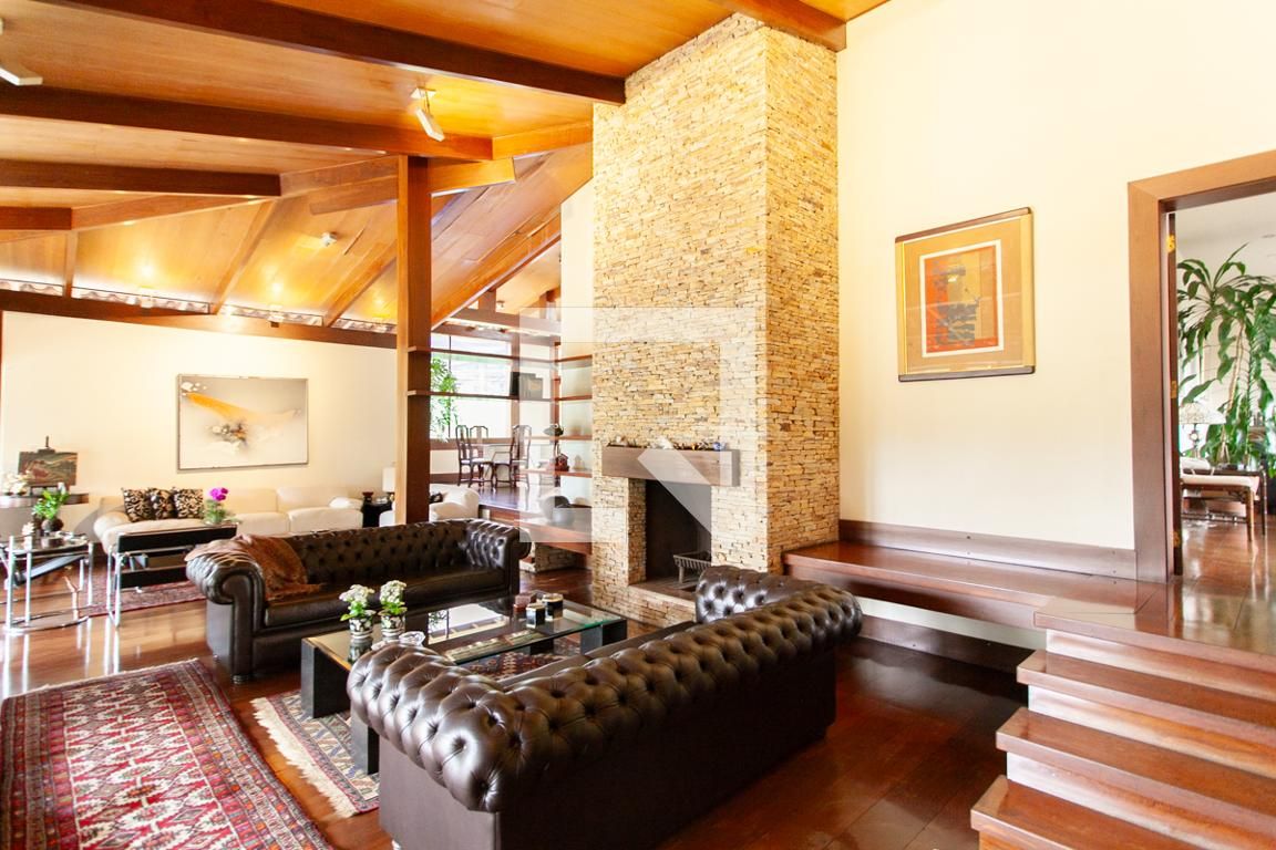 Casa com 6 quartos — Pampulha, Belo Horizonte
