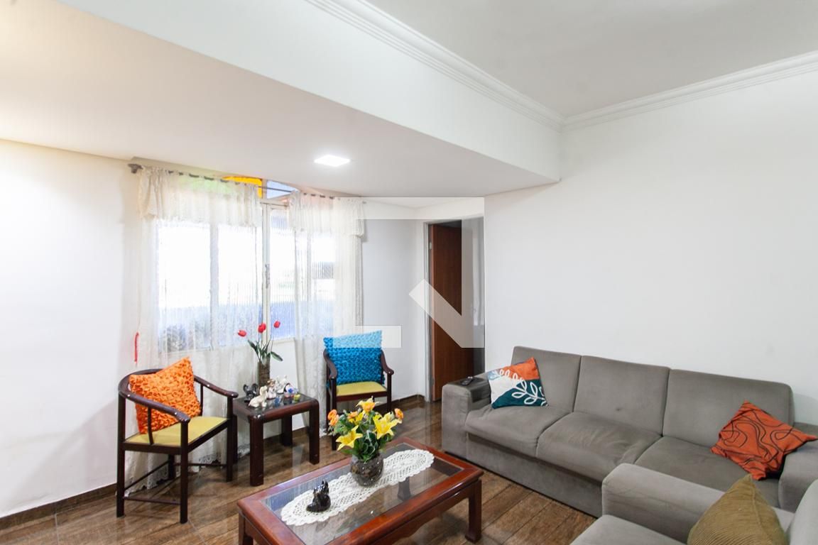 Casa com 4 quartos — Céu Azul, Belo Horizonte