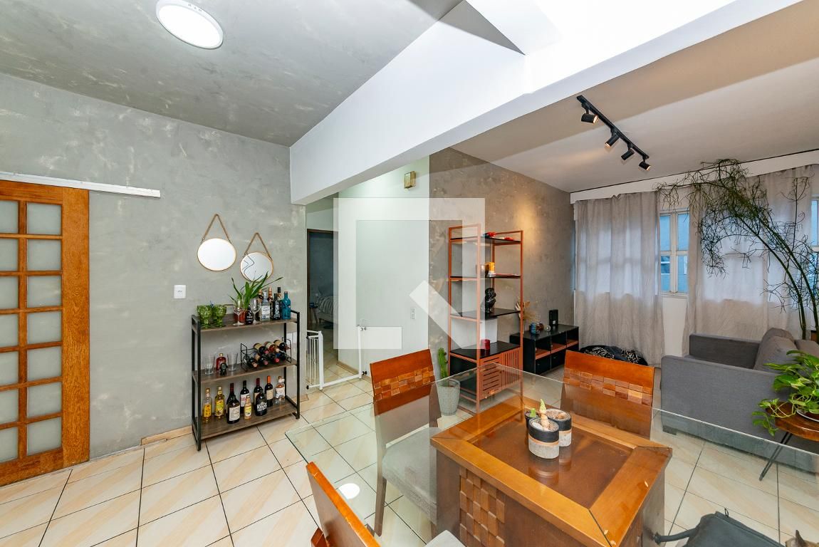 Apartamento com 2 quartos — Carlos Prates, Belo Horizonte