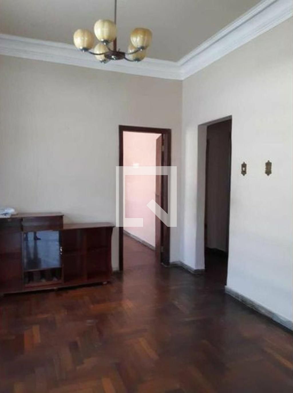 Casa com 3 quartos — Sagrada Família, Belo Horizonte