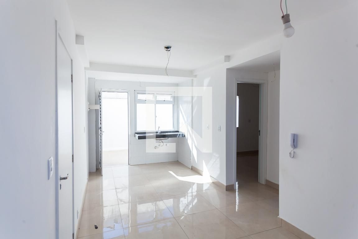 Apartamento com 2 quartos — Santa Efigênia, Belo Horizonte