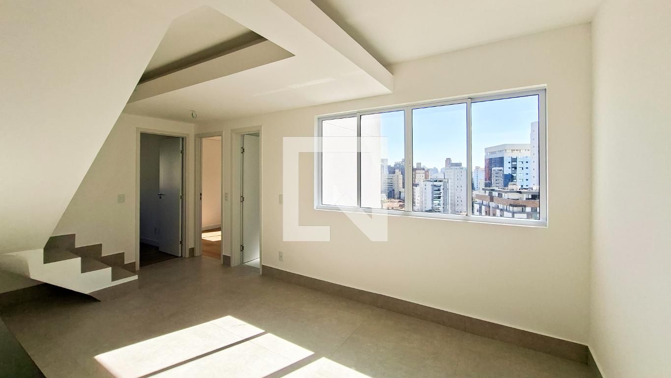 Apartamento com 2 quartos — Santa Efigênia, Belo Horizonte