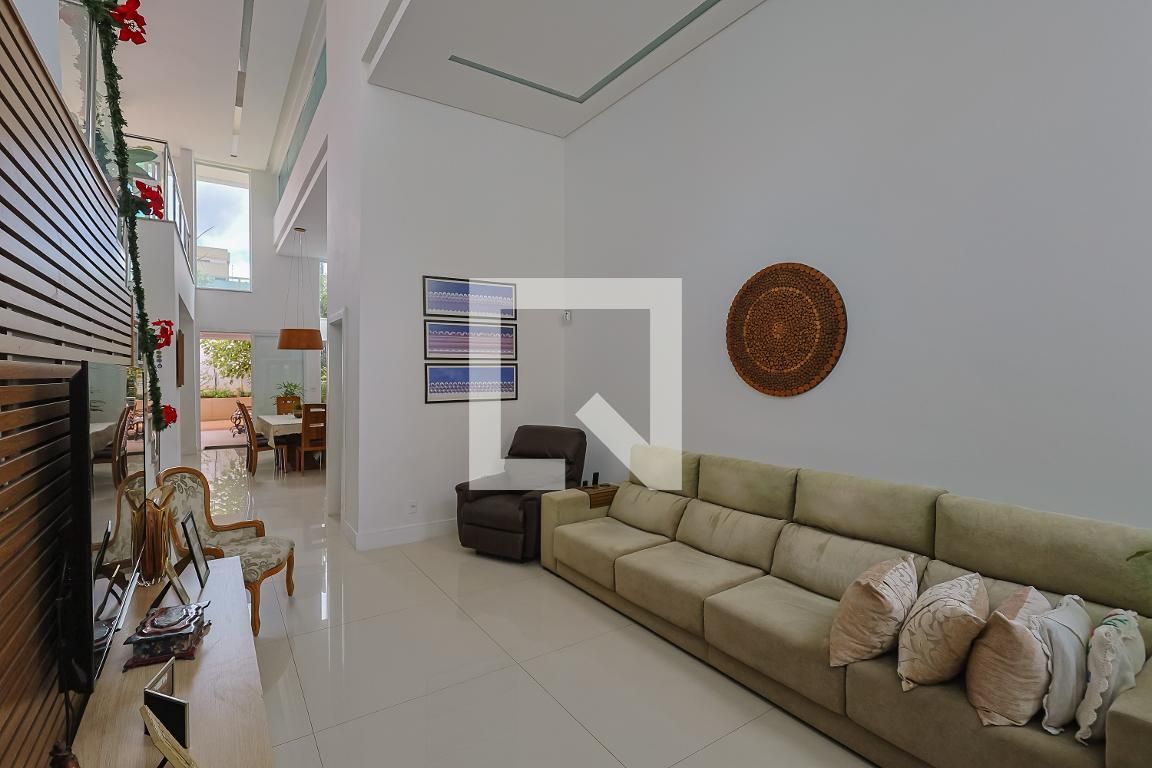 Casa com 3 quartos — Castelo, Belo Horizonte
