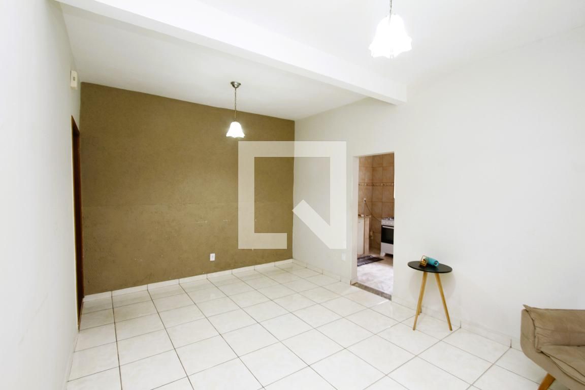 Casa com 5 quartos — Bonfim, Belo Horizonte
