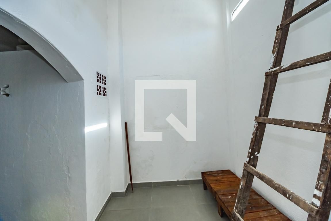 Casa com 1 quarto — São João Batista, Belo Horizonte