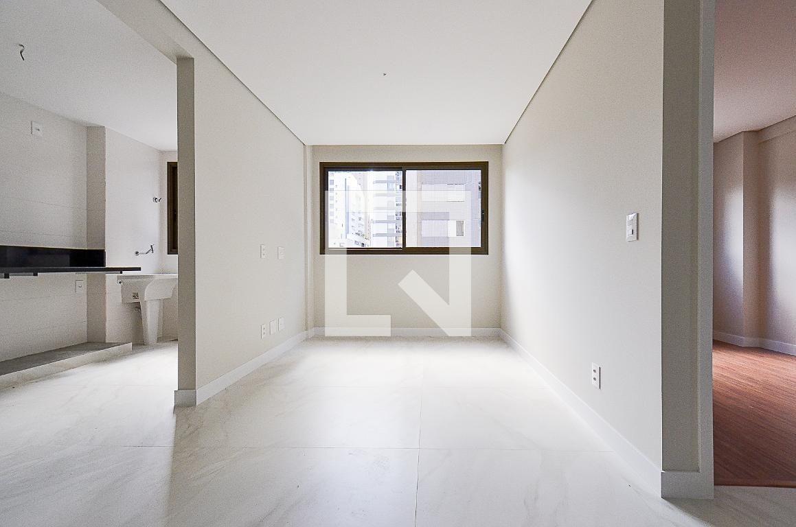 Apartamento com 2 quartos — Centro, Belo Horizonte