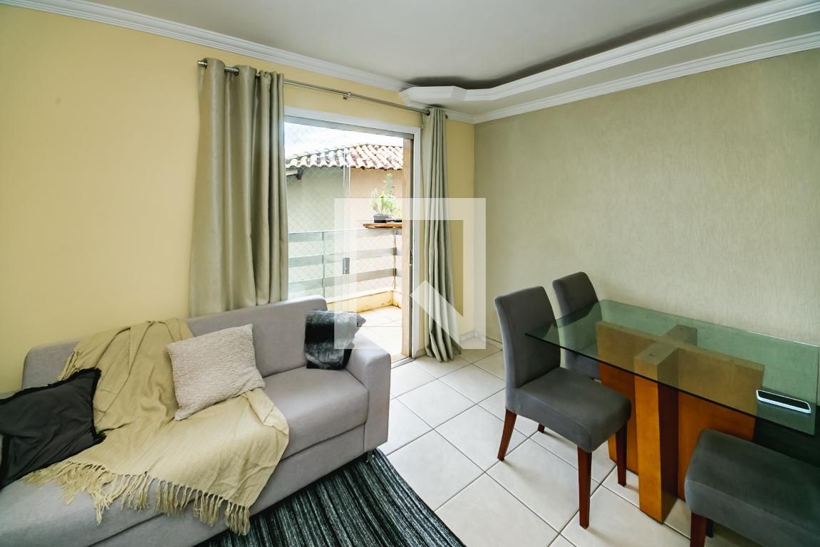 Apartamento com 3 quartos — Heliópolis, Belo Horizonte