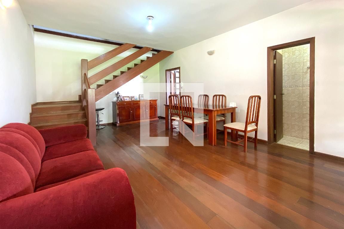 Casa com 3 quartos — Trevo, Belo Horizonte