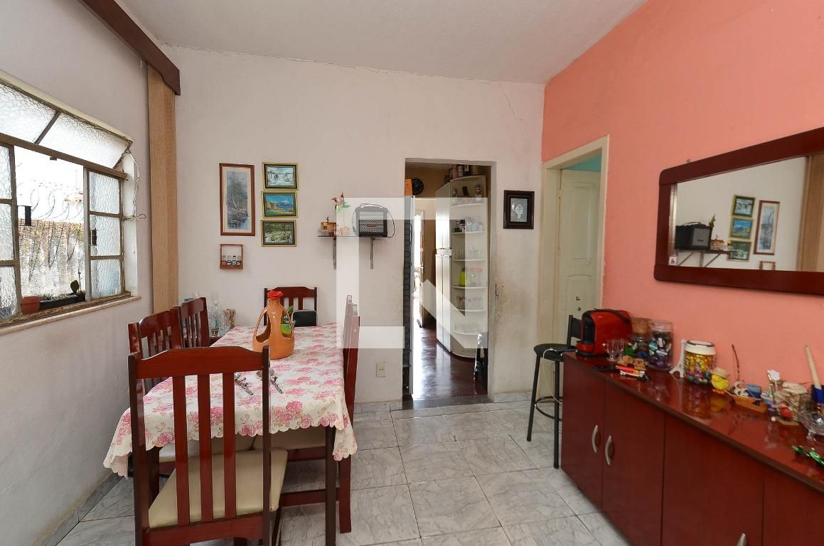 Casa com 4 quartos — Bom Jesus, Belo Horizonte