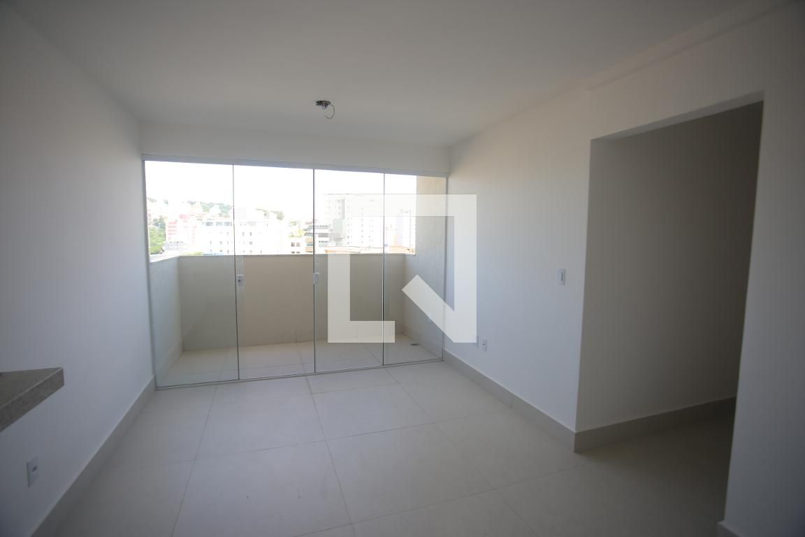Apartamento com 3 quartos — Padre Eustáquio, Belo Horizonte