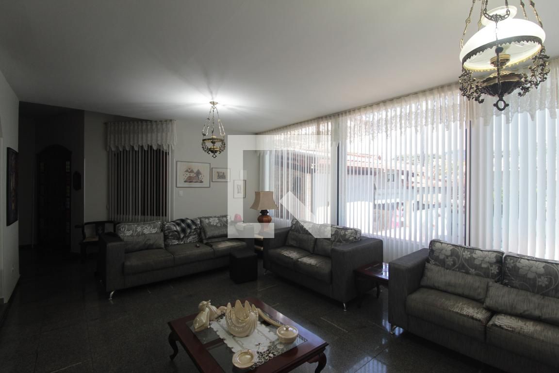 Casa com 4 quartos — Itapoã, Belo Horizonte